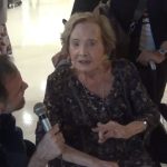 Glória Menezes em última entrevista: 'Caminho todos os dias' e usa cadeira de rodas só para conforto
