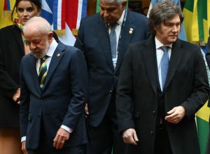 Governo Lula interpreta ataques de Milei como estratégia para liderar extrema direita na América Latina