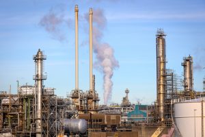 Lucro de 5 Gigantes Petrolíferas Dispara 160% com Tensões no Irã e Atinge US$ 47 Bilhões