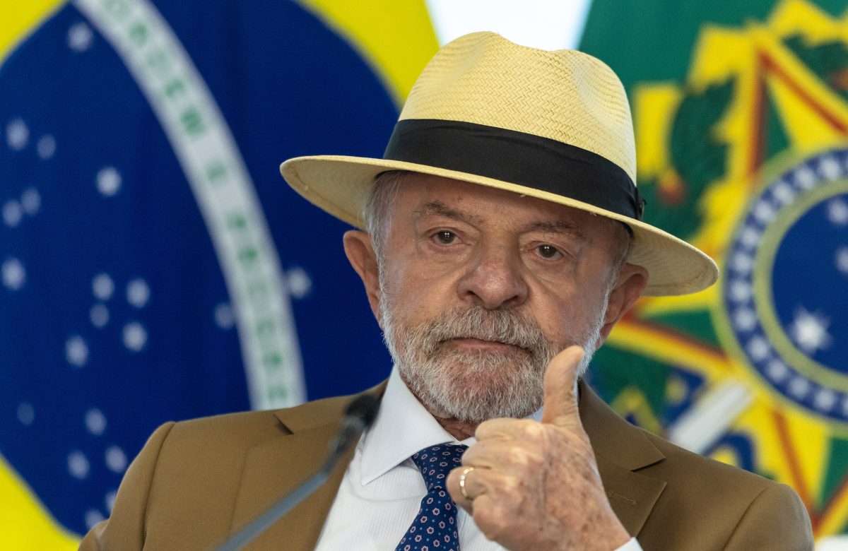 Lula afirma que Trump reconheceu tarifas ao Brasil foram baseadas em mentira