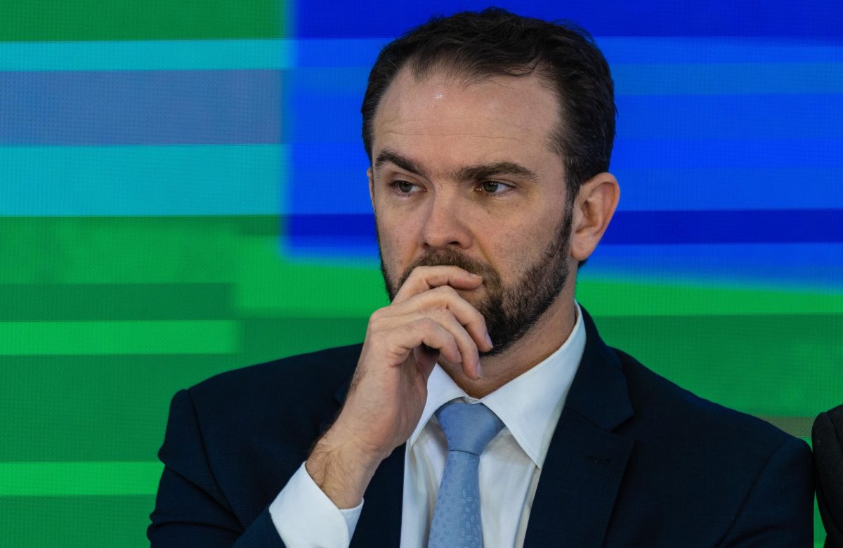 Ministro da Fazenda atribui alta da dívida pública aos juros, não ao resultado do governo