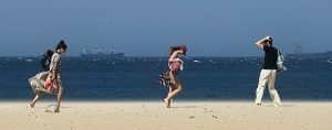 Ventania no Rio de Janeiro e São Paulo: Rio retorna ao Estágio 2 com ventos moderados e rajadas fortes à noite