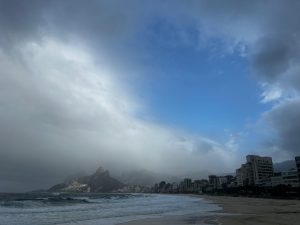 Ventos de até 110 km/h: Rio suspende aulas em escolas e universidades por alerta de tempestade