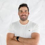 Viraliza leva influenciadores para TV aberta: estratégia de integração entre redes sociais e mídia tradicional